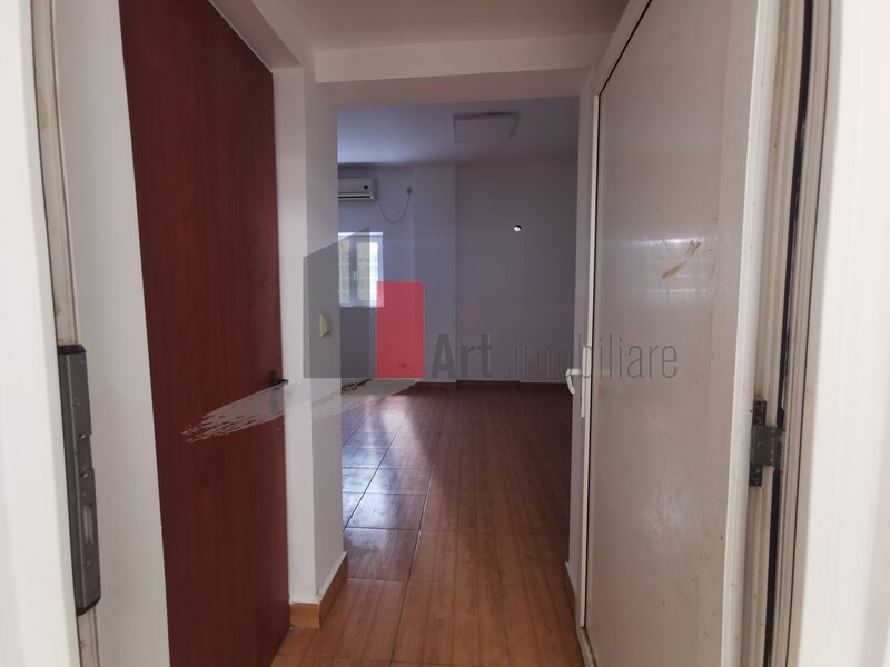 %0 Comision Spatiu comercial de inchiriat in zona Kogalniceanu/Cismigiu